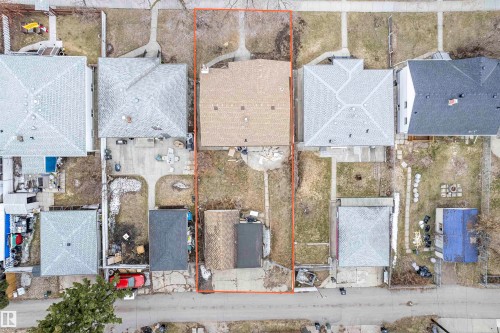 Edmonton, AB - Outdoor