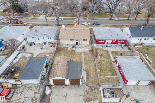 Edmonton, AB - Outdoor