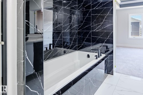 1915 49 Street, Edmonton, AB - Indoor Photo Showing Bathroom