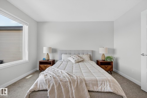 1467 Goodspeed Lane, Edmonton, AB - Indoor Photo Showing Bedroom
