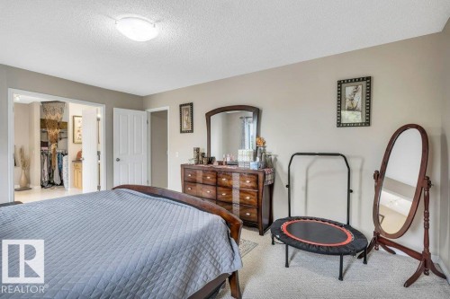 3740 29 Street, Edmonton, AB - Indoor Photo Showing Bedroom