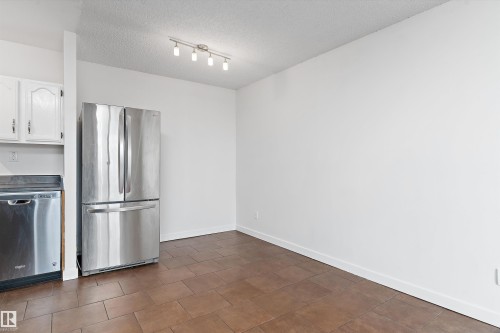 408 10145 109 Street, Edmonton, AB - Indoor