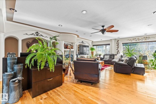 11124 110A Avenue, Edmonton, AB - Indoor Photo Showing Other Room