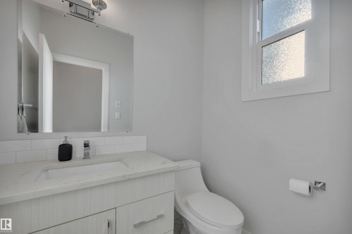 9246 90 Street, Edmonton, AB - Indoor Photo Showing Bathroom