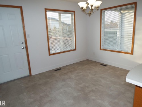 29 Meadowview Drive, Leduc, AB - Indoor Photo Showing Other Room