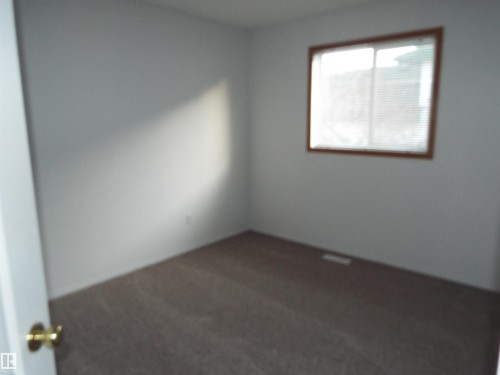 29 Meadowview Drive, Leduc, AB - Indoor Photo Showing Other Room