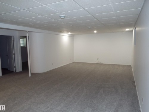 29 Meadowview Drive, Leduc, AB - Indoor Photo Showing Other Room