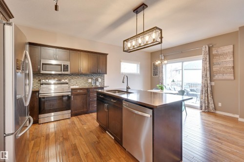 1930 Chapman Road, Edmonton, AB - Indoor Photo Showing Kitchen With Double Sink