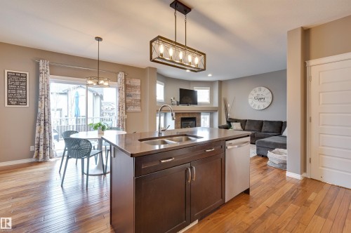 1930 Chapman Road, Edmonton, AB - Indoor Photo Showing Kitchen With Double Sink
