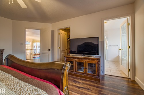 247 Lindsay Crescent, Edmonton, AB - Indoor