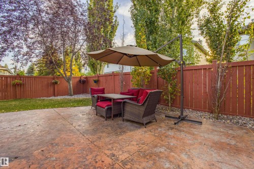 247 Lindsay Crescent, Edmonton, AB - Outdoor With Deck Patio Veranda