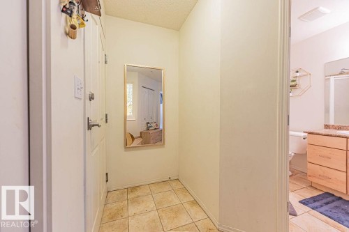 9707 105 Street, Edmonton, AB - Indoor