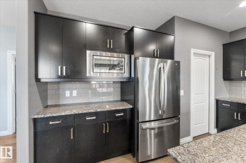 102 3510 Ste. Anne Trail, Rural Lac Ste. Anne County, AB - Indoor Photo Showing Kitchen