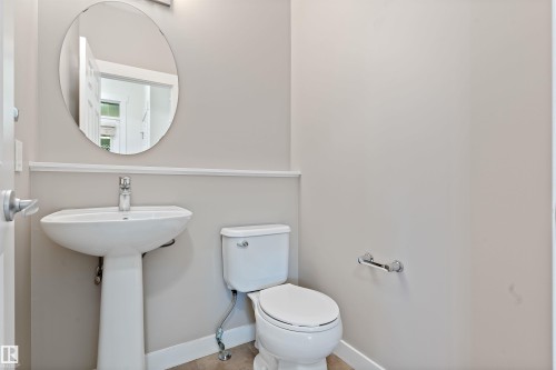 3120 Paisley Road, Edmonton, AB - Indoor Photo Showing Bathroom
