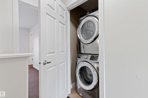 3120 Paisley Road, Edmonton, AB - Indoor Photo Showing Laundry Room