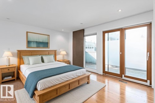 239 Wakina Drive, Edmonton, AB - Indoor Photo Showing Bedroom