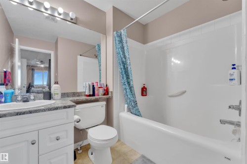 430 111 Edwards Drive, Edmonton, AB - Indoor Photo Showing Bathroom