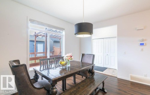 2031 52 Street Sw, Edmonton, AB - Indoor Photo Showing Dining Room