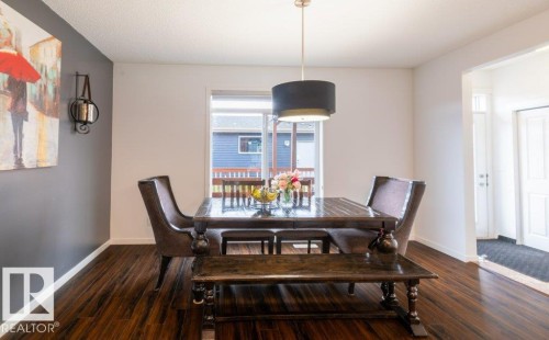 2031 52 Street Sw, Edmonton, AB - Indoor Photo Showing Dining Room