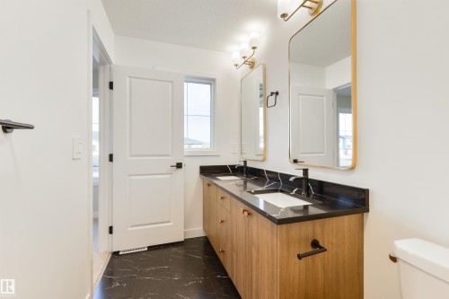 6 Cobblestone Gate, Spruce Grove, AB - Indoor Photo Showing Bathroom
