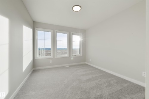 6 Cobblestone Gate, Spruce Grove, AB - Indoor Photo Showing Other Room