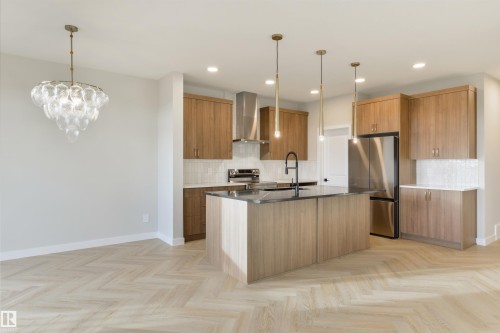 6 Cobblestone Gate, Spruce Grove, AB - Indoor Photo Showing Kitchen