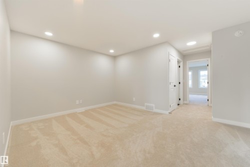 6 Cobblestone Gate, Spruce Grove, AB - Indoor Photo Showing Other Room