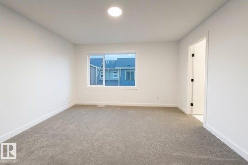 17 710 Mattson Drive, Edmonton, AB - Indoor Photo Showing Other Room