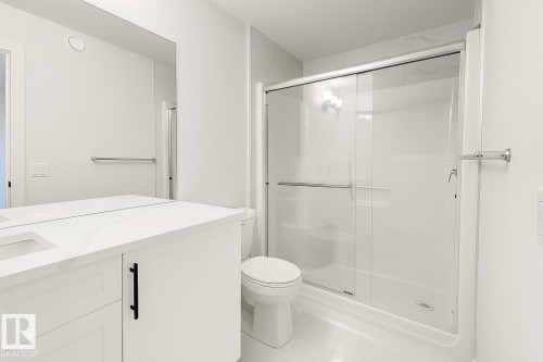 17 710 Mattson Drive, Edmonton, AB - Indoor Photo Showing Bathroom