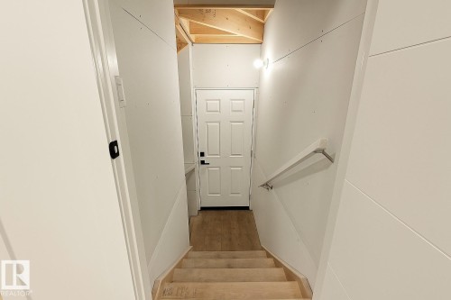 17 710 Mattson Drive, Edmonton, AB - Indoor Photo Showing Other Room