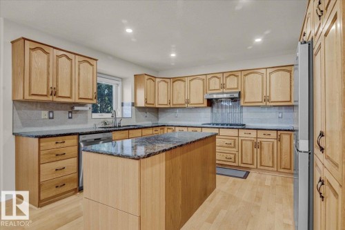 3676 30 Street, Edmonton, AB - Indoor Photo Showing Kitchen