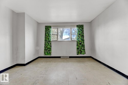 12007 69 Street, Edmonton, AB - Indoor Photo Showing Other Room
