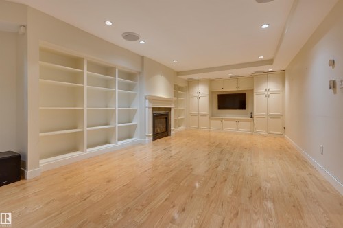 10317 Villa Avenue, Edmonton, AB - Indoor With Fireplace