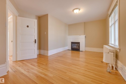 10317 Villa Avenue, Edmonton, AB - Indoor With Fireplace