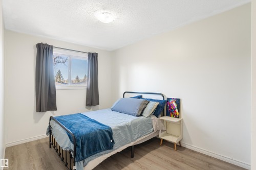 4134 51 Street, Gibbons, AB - Indoor Photo Showing Bedroom