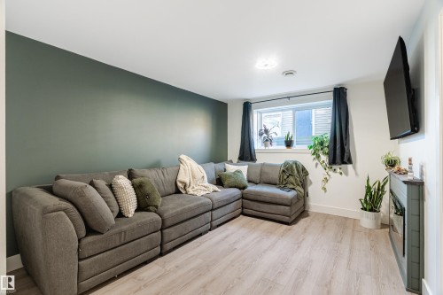 4134 51 Street, Gibbons, AB - Indoor Photo Showing Living Room