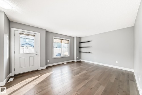 23 2922 Maple Way, Edmonton, AB - Indoor Photo Showing Other Room