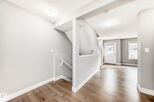 23 2922 Maple Way, Edmonton, AB - Indoor Photo Showing Other Room