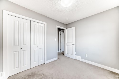 23 2922 Maple Way, Edmonton, AB - Indoor Photo Showing Other Room