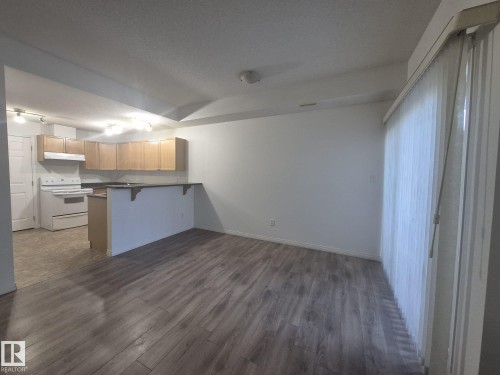 201 164 Bridgeport Boulevard, Leduc, AB - Indoor Photo Showing Kitchen
