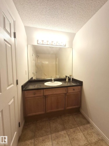 201 164 Bridgeport Boulevard, Leduc, AB - Indoor Photo Showing Bathroom