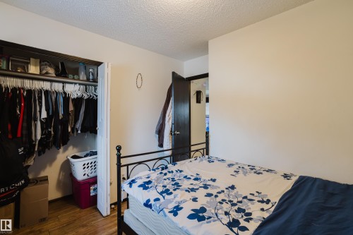 3917/3919 54 Street, Wetaskiwin, AB - Indoor Photo Showing Bedroom