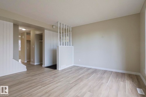 95 Wellington Crescent, Spruce Grove, AB - Indoor Photo Showing Other Room