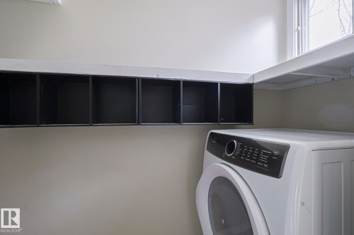 95 Wellington Crescent, Spruce Grove, AB - Indoor Photo Showing Laundry Room