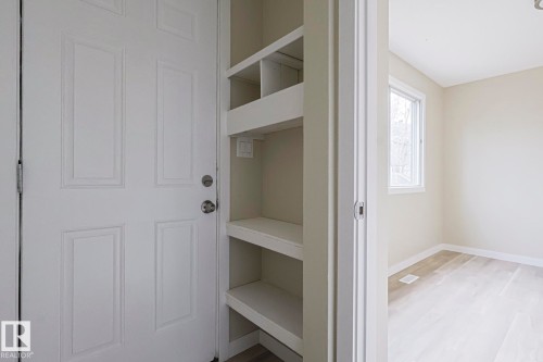 95 Wellington Crescent, Spruce Grove, AB - Indoor Photo Showing Other Room
