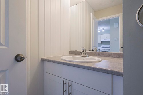 95 Wellington Crescent, Spruce Grove, AB - Indoor Photo Showing Bathroom