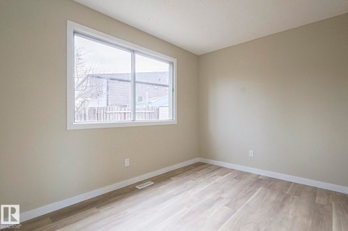 95 Wellington Crescent, Spruce Grove, AB - Indoor Photo Showing Other Room