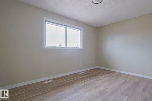 95 Wellington Crescent, Spruce Grove, AB - Indoor Photo Showing Other Room