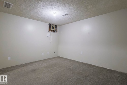 95 Wellington Crescent, Spruce Grove, AB - Indoor Photo Showing Other Room