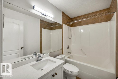 6144 165 Avenue, Edmonton, AB - Indoor Photo Showing Bathroom